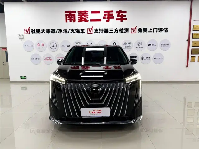 GAC Trumpchi M8 — Фото автомобиля 2