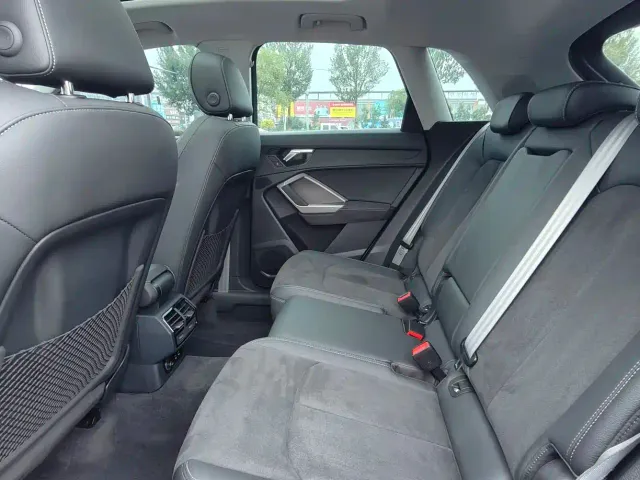 Audi Q3 — Фото автомобиля 8