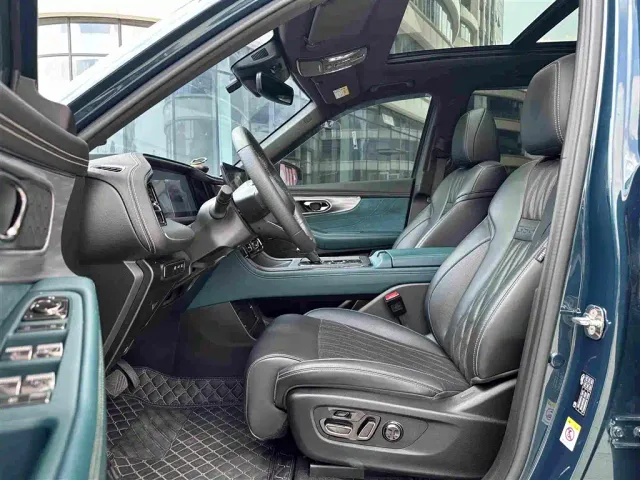 GAC Trumpchi GS8 — Фото автомобиля 4