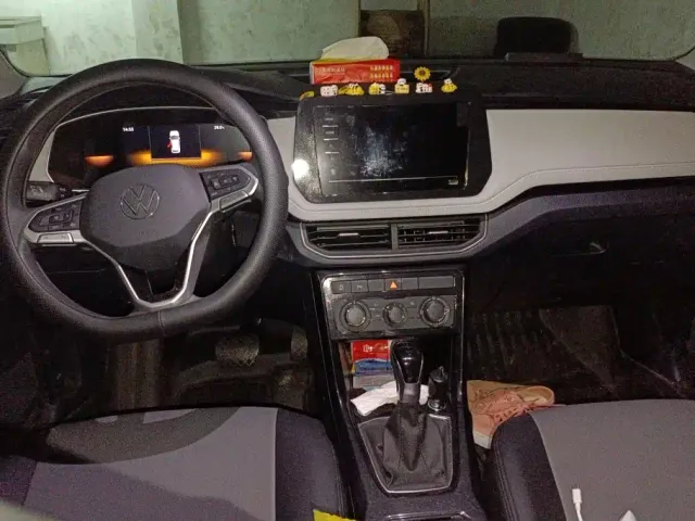 Volkswagen Tharu — Фото автомобиля 12