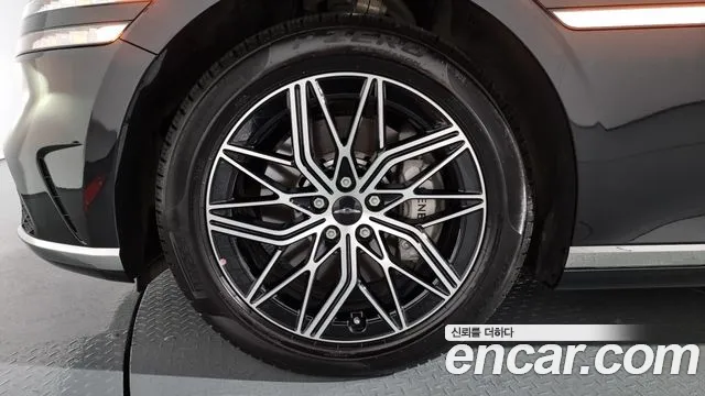 Genesis G90 Бензин 3.5 Turbo 2WD — Фото автомобиля 5