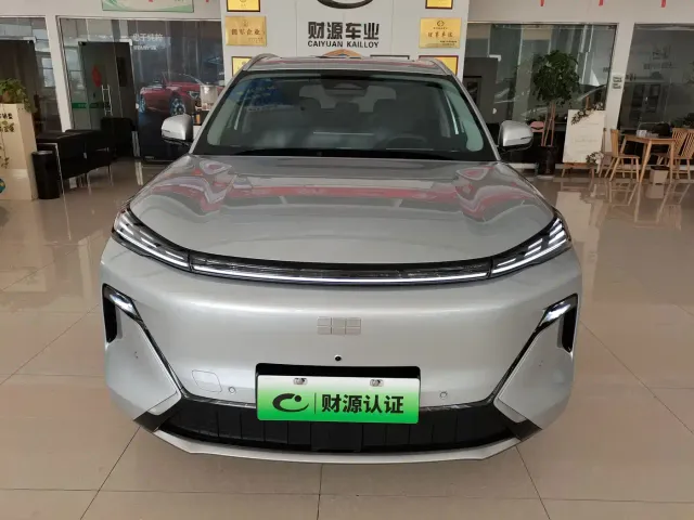Geely Galaxy Starship 7 EM-i — Фото автомобиля 2