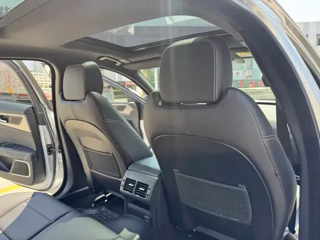 Jaguar XEL — Фото автомобиля 20