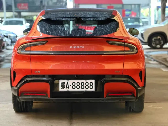 Xiaomi Auto Xiaomi YU7 2025 Extended Range RWD Edition — Фото автомобиля 5