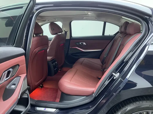 BMW 3 Series — Фото автомобиля 14