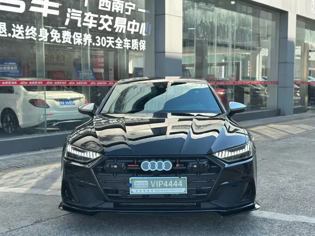 Audi A7L — Фото автомобиля 19
