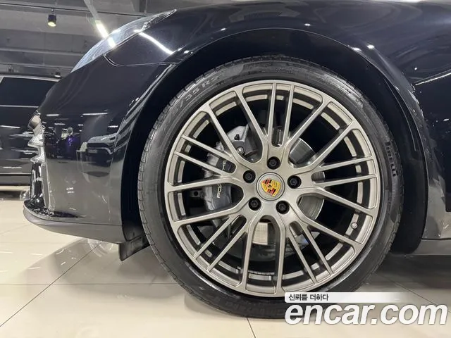 Porsche Panamera 971 — Фото автомобиля 15