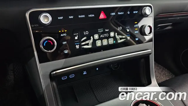 Genesis GV80 — Фото автомобиля 18