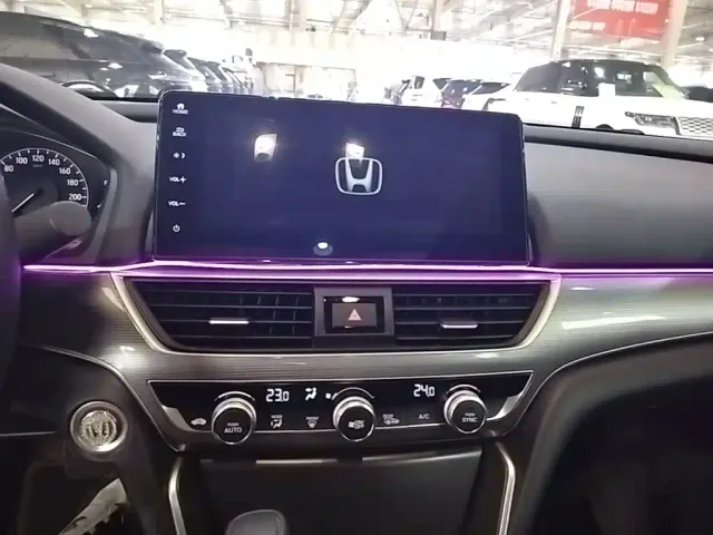 Honda Accord — Фото автомобиля 12