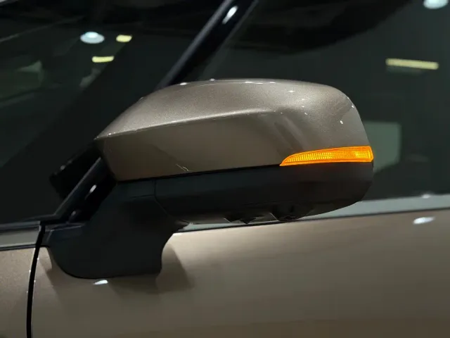 Toyota Alphard — Фото автомобиля 21
