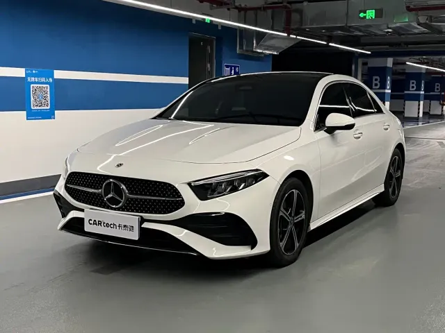 Фотография автомобиля — Mercedes-Benz A-Class
