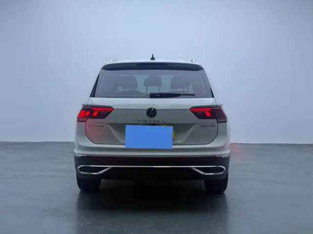 Volkswagen Tiguan L — Фото автомобиля 3