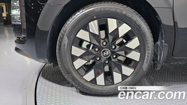 Hyundai Staria Staria — Фото автомобиля 5