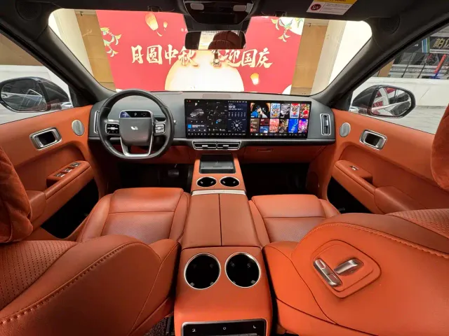 Li Auto L9 — Фото автомобиля 6