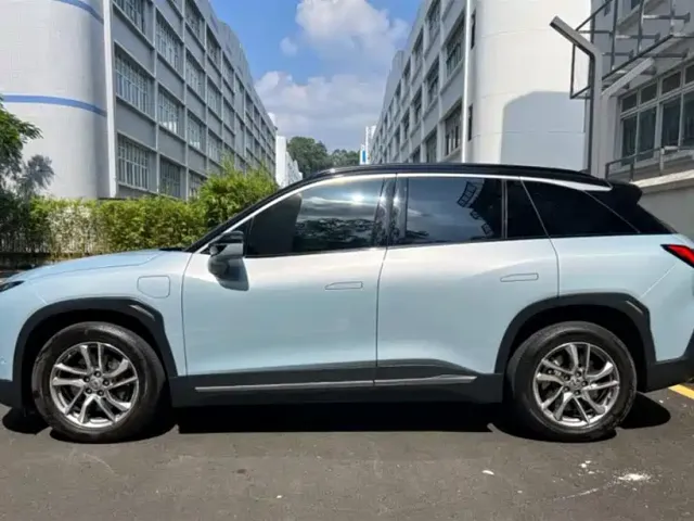 Nio ES6 — Фото автомобиля 9