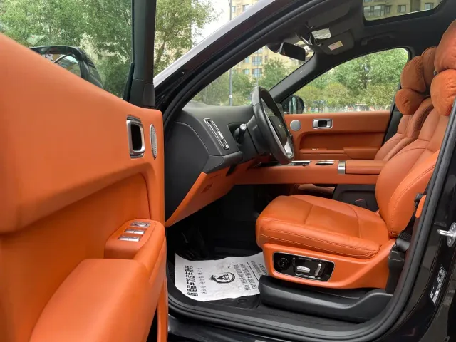 Li Auto Li L8 2023 Pro — Фото автомобиля 7