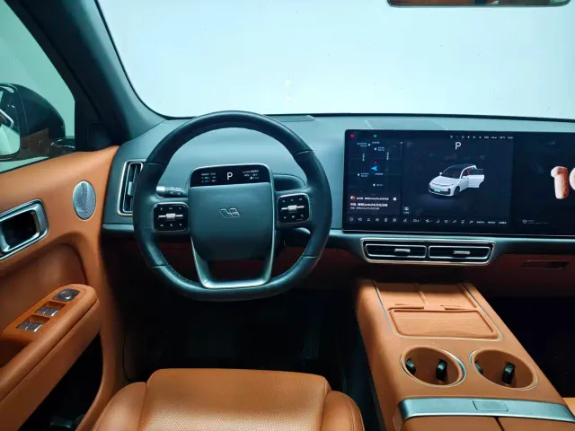 Li Auto L7 — Фото автомобиля 7