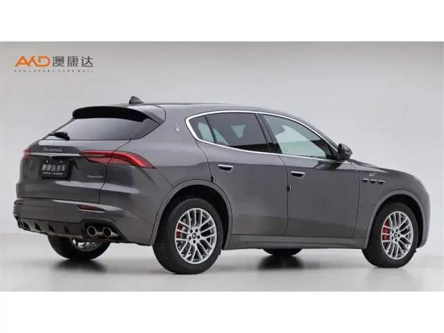 Maserati Grecale — Фото автомобиля 3