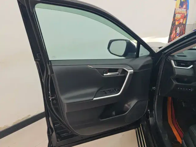 Toyota Wildlander — Фото автомобиля 7