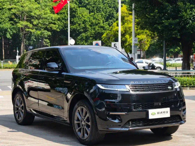 Land Rover Range Rover Sport — Фото автомобиля 3