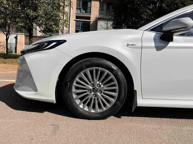 Toyota Camry — Фото автомобиля 12
