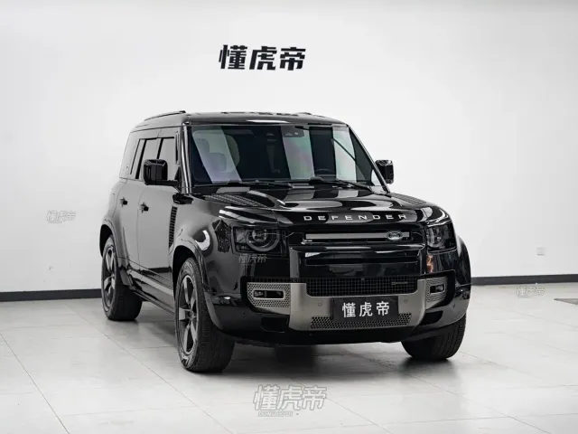 Land Rover Defender — Фото автомобиля 3