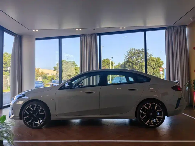 BMW 2 Series — Фото автомобиля 3