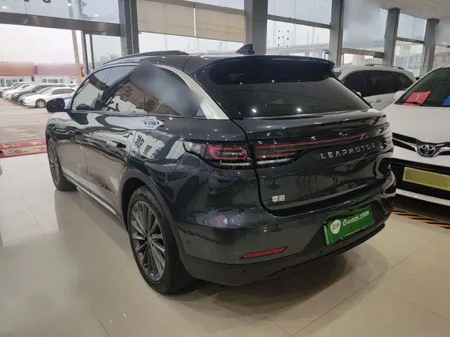 Leapmotor C11 — Фото автомобиля 4
