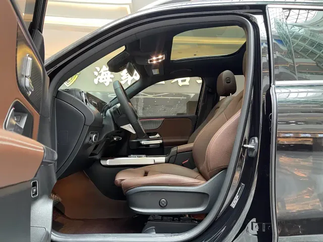 Mercedes-Benz GLB-Class — Фото автомобиля 10
