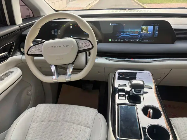 Forthing Xinghai V9 — Фото автомобиля 10
