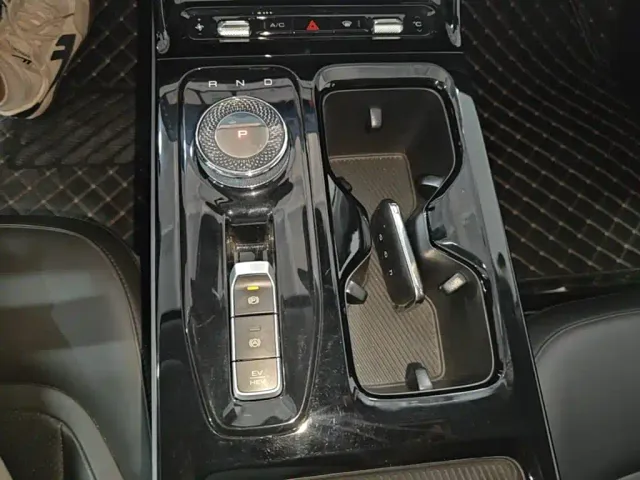 Wuling Starlight — Фото автомобиля 13