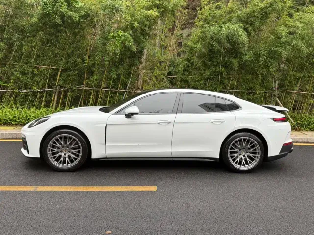 Porsche Panamera — Фото автомобиля 7