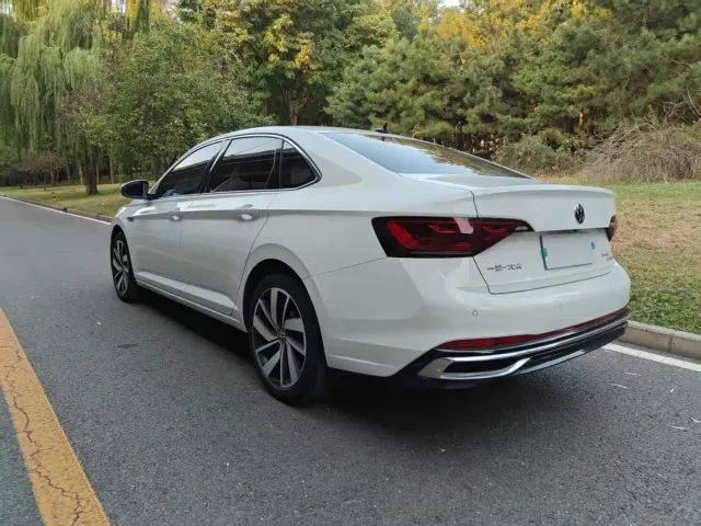 Volkswagen Sagitar — Фото автомобиля 10