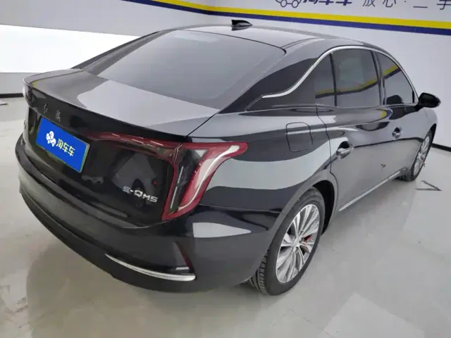 Hongqi E-QM5 — Фото автомобиля 3
