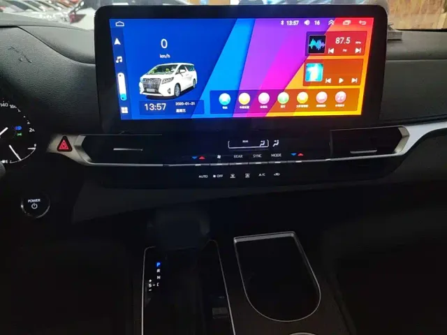 Toyota Granvia — Фото автомобиля 12