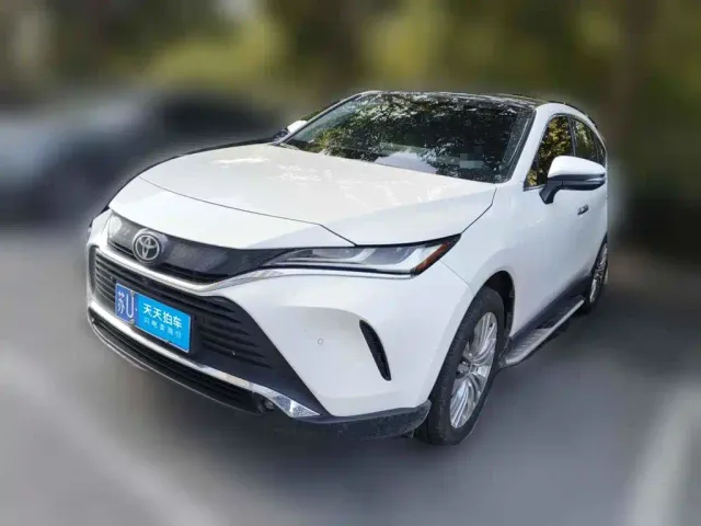 Фотография автомобиля — Toyota Harrier