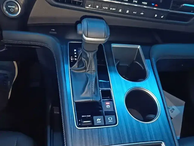 Toyota Sienna — Фото автомобиля 13