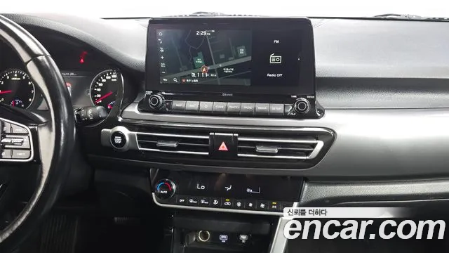 Kia Seltos — Фото автомобиля 13
