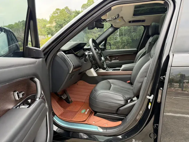 Land Rover Range Rover — Фото автомобиля 4
