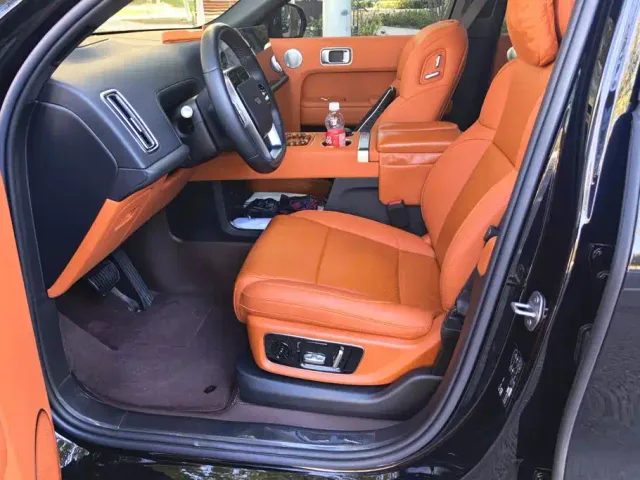 Li Auto L8 — Фото автомобиля 9