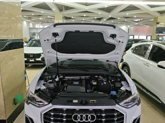 Audi Q3 — Фото автомобиля 19