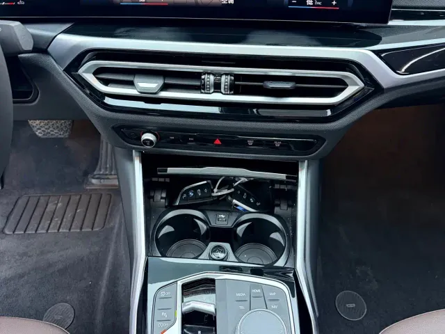 BMW 3 Series — Фото автомобиля 12