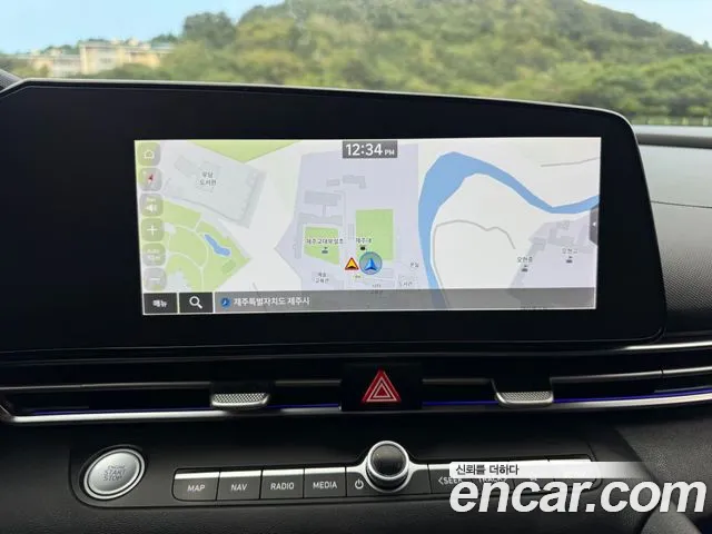 Hyundai Avante CN7 — Фото автомобиля 16