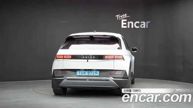 Hyundai Ioniq 5 — Фото автомобиля 4