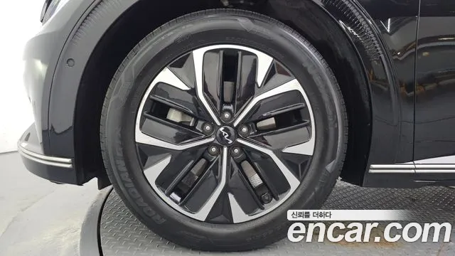 Kia EV6 — Фото автомобиля 5