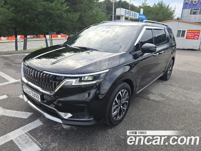 Kia Carnival Generation 4 — Фото автомобиля 3