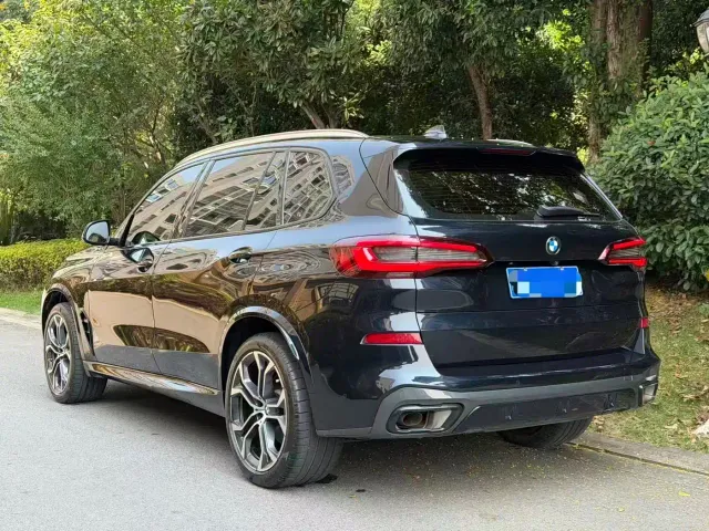 BMW X5 — Фото автомобиля 4