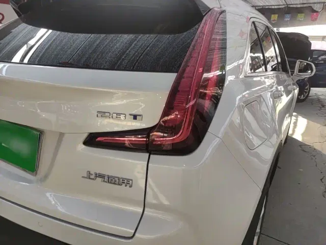 Cadillac XT4 — Фото автомобиля 7