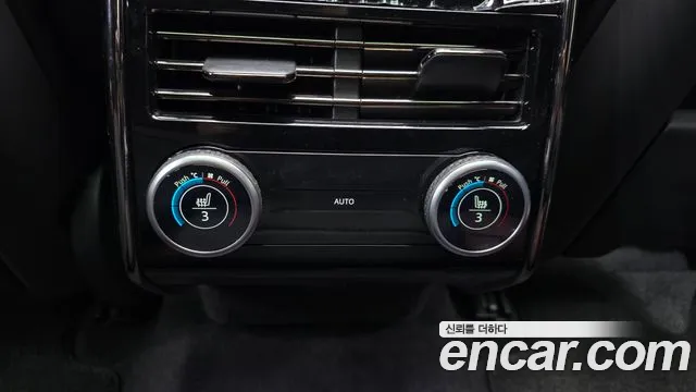 Land Rover Range Rover Sport — Фото автомобиля 17