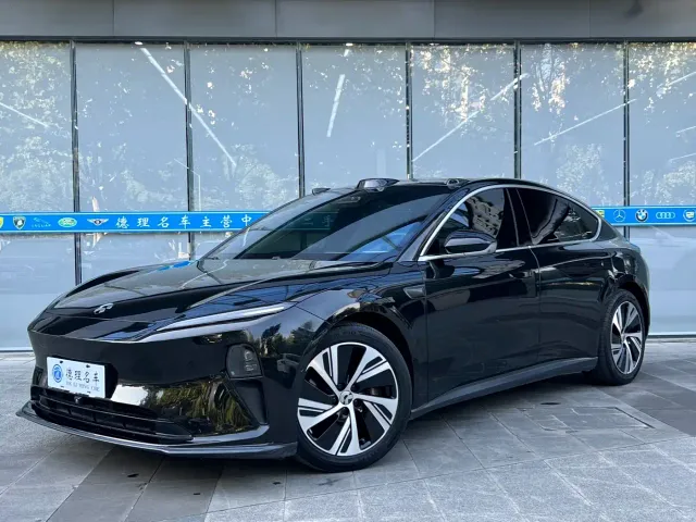 Фотография автомобиля — Nio ET5